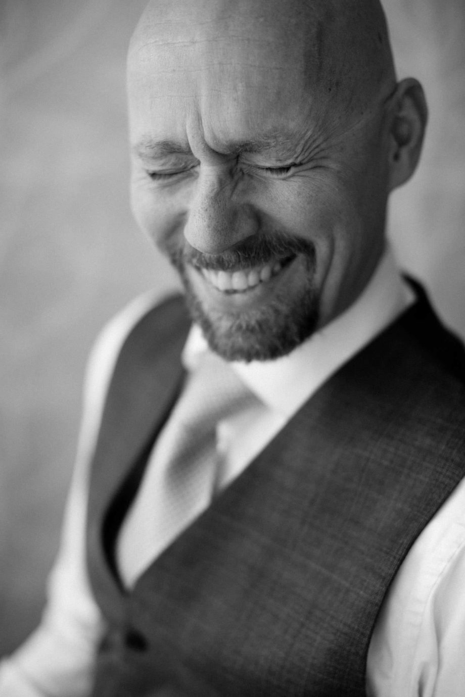Svartvitt porträtt på Thomas Näslund. Foto: Tove Lundquist.